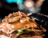 Black &#038; White Burger