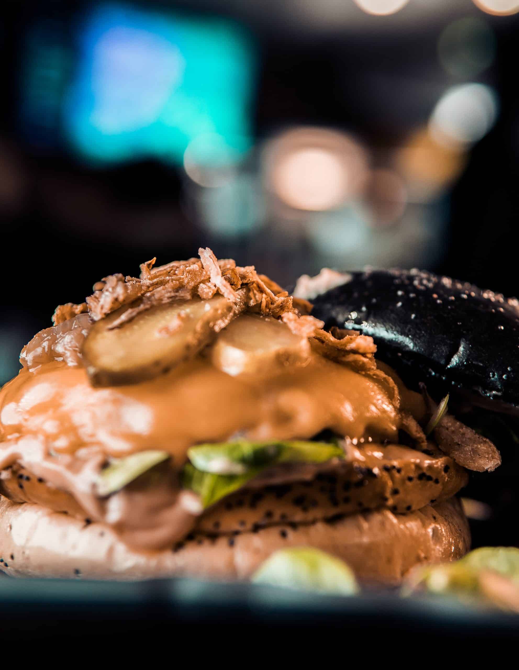 Black & White Burger