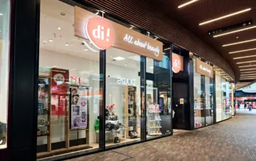 Di