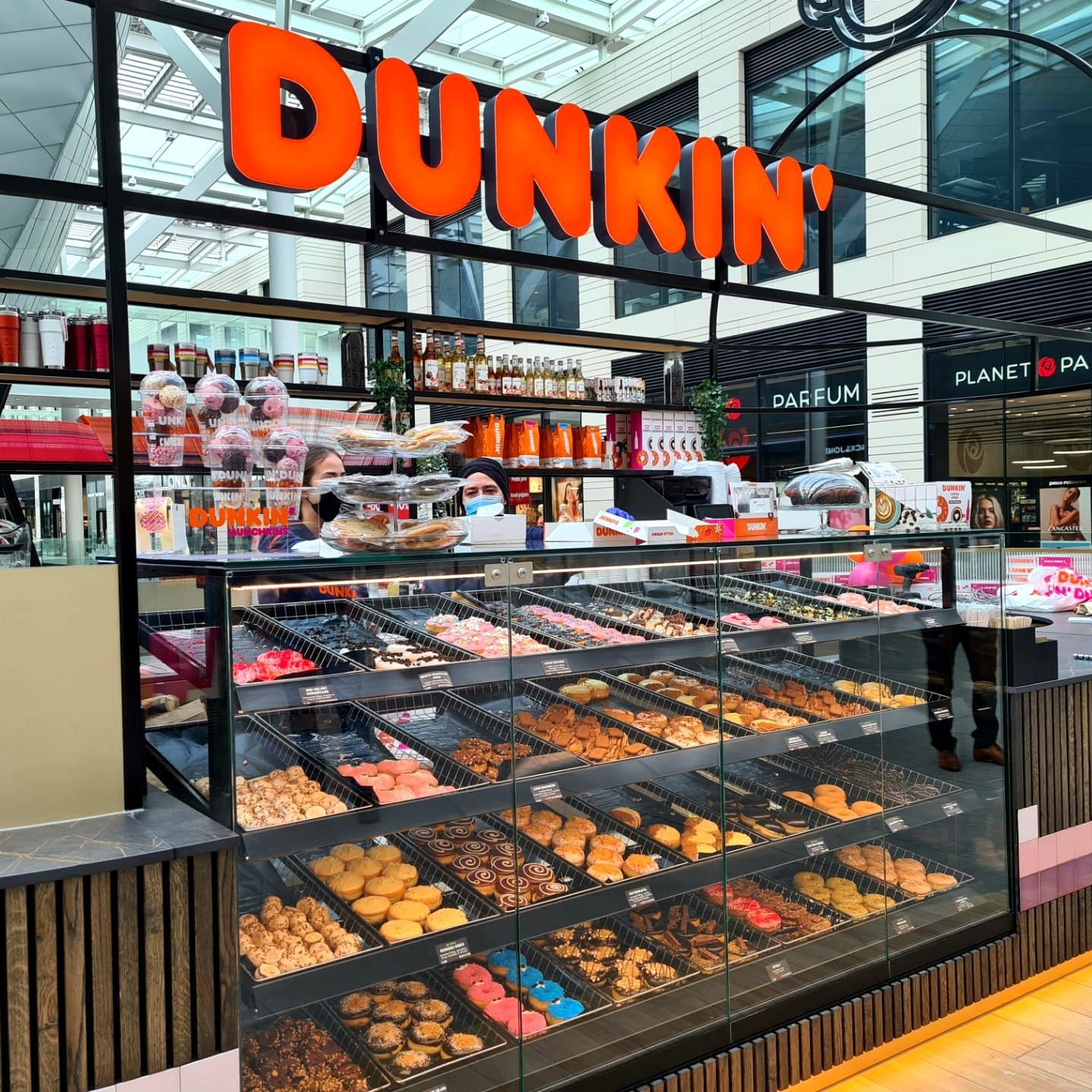 Retail merchandising kiosks