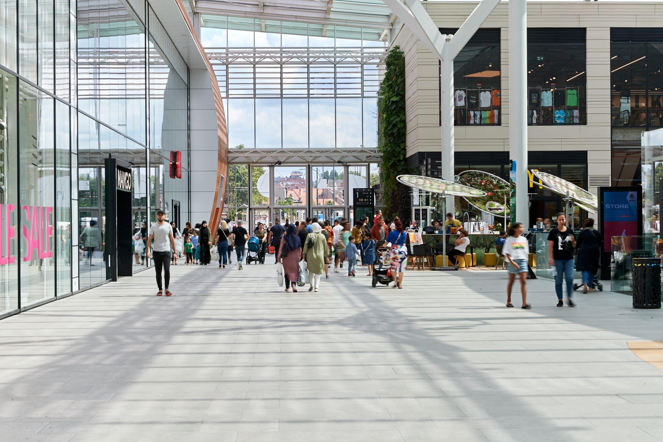 Interior | Docks Bruxsel | Shopping Center in Brussels